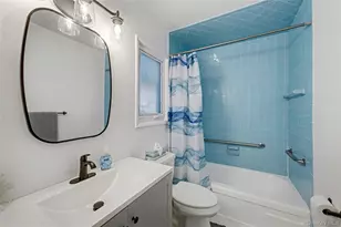 38 Park Dr E, Syosset, NY 11791 - Photo 13