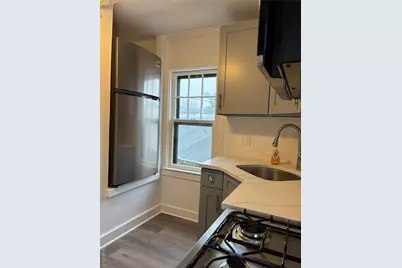 225 Lexington Avenue, Oyster Bay, NY 11771 - Photo 3