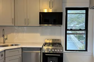 225 Lexington Ave, Oyster Bay, NY 11771 - Photo 3