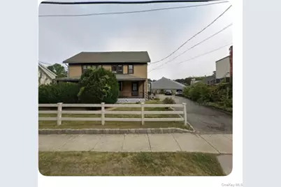 225 Lexington Avenue, Oyster Bay, NY 11771 - Photo 1