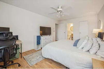 570 Sierra Vista Lane #570, Valley Cottage, NY 10989 - Photo 11