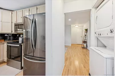 570 Sierra Vista Lane #570, Valley Cottage, NY 10989 - Photo 7