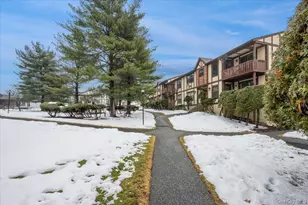 570 Sierra Vista Ln, Valley Cottage, NY 10989 - Photo 25