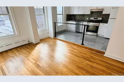 5021 Celtic Avenue #Apt 1, Woodside, NY 11377 - Photo 7