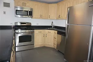 777 N MacQuesten Pkwy, Fleetwood, NY 10552 - Photo 9