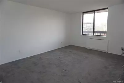 777 N Macquesten Parkway #308, Fleetwood, NY 10552 - Photo 13