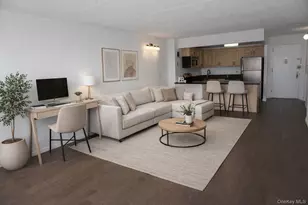 777 N MacQuesten Pkwy, Fleetwood, NY 10552 - Photo 5