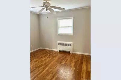 143 Delaware Avenue, Bay Shore, NY 11706 - Photo 15