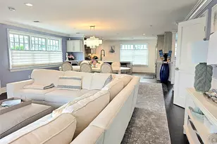 34 Village Green Dr, Southampton, NY 11968 - Photo 19