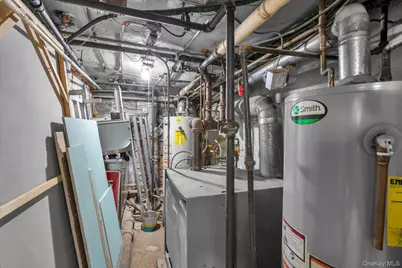 247 E 50th Street, New York, NY 10022 - Photo 9