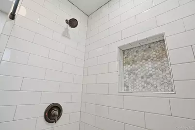 13 Jane Street, Poughkeepsie, NY 12603 - Photo 17