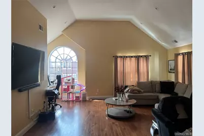 547 S 11th Avenue, Mount Vernon, NY 10550 - Photo 3