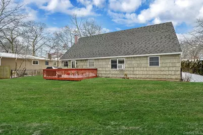 47 Holiday Boulevard, Center Moriches, NY 11934 - Photo 29