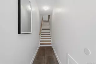 7 Valley Wy, Spring Valley, NY 10977 - Photo 3