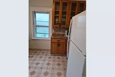 130 Locust Avenue, New Rochelle, NY 10805 - Photo 3