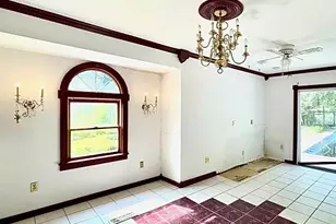 159 E Dorsey Ln, Poughkeepsie, NY 12601 - Photo 3