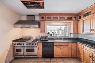 27 Faneuil Pl, New Rochelle, NY 10801 - Photo 5