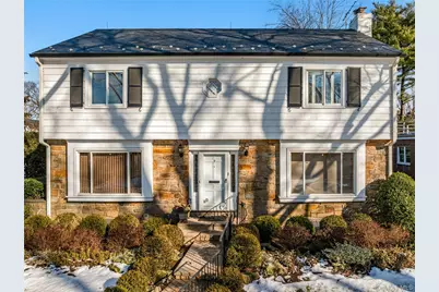 9 Chester Drive, Great Neck, NY 11021 - Photo 1