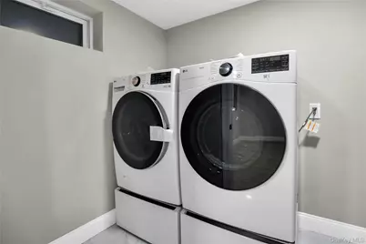 45 Colony Lane, Syosset, NY 11791 - Photo 21