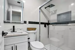 45 Colony Ln, Syosset, NY 11791 - Photo 13