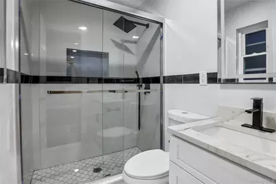 45 Colony Lane, Syosset, NY 11791 - Photo 11