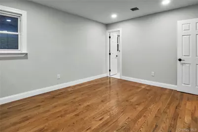 45 Colony Lane, Syosset, NY 11791 - Photo 9