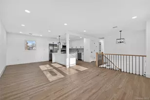 244 N Erie Ave, Lindenhurst, NY 11757 - Photo 9