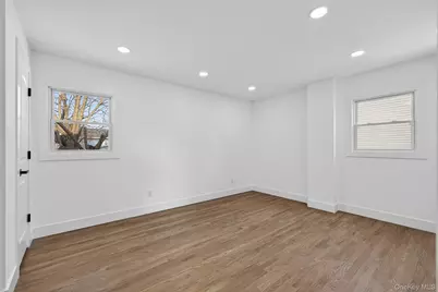 244 N Erie Avenue, Lindenhurst, NY 11757 - Photo 17