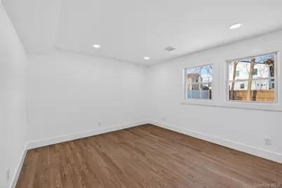 244 N Erie Avenue, Lindenhurst, NY 11757 - Photo 27