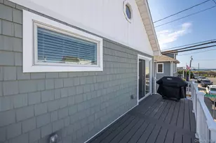 24 Pennsylvania Ave, Long Beach, NY 11561 - Photo 13