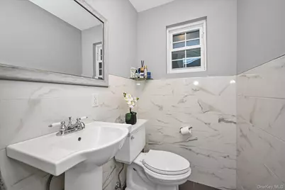 8405 112th Street, Richmond Hill, NY 11418 - Photo 9