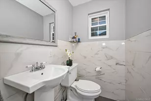 84-05 112th St, Richmond Hill, NY 11418 - Photo 9