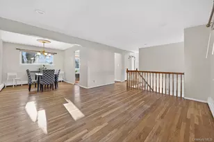 8 Stern Ct, Huntington Station, NY 11746 - Photo 5