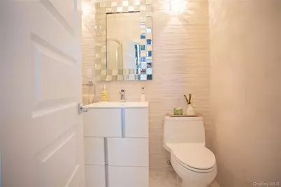 165 W Walnut Street, Long Beach, NY 11561 - Photo 9