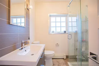 165 W Walnut Street, Long Beach, NY 11561 - Photo 23