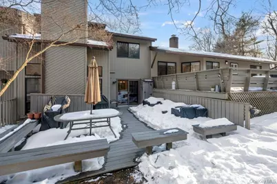 8 Wimbledon Court, Jericho, NY 11753 - Photo 21