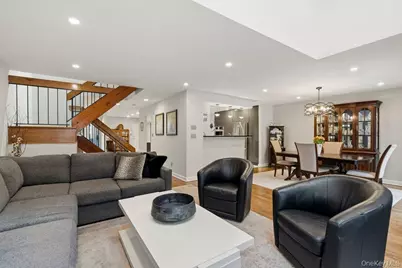 8 Wimbledon Court, Jericho, NY 11753 - Photo 13