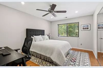 8 Wimbledon Court, Jericho, NY 11753 - Photo 17