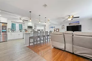 194 Oakdale-Bohemia Rd, Bohemia, NY 11716 - Photo 5