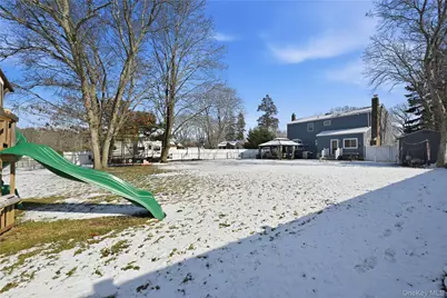 194 Oakdale Bohemia Road, Bohemia, NY 11716 - Photo 33