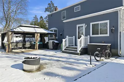 194 Oakdale Bohemia Road, Bohemia, NY 11716 - Photo 31