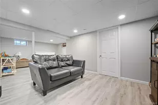 194 Oakdale-Bohemia Rd, Bohemia, NY 11716 - Photo 25