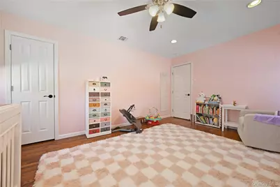 194 Oakdale Bohemia Road, Bohemia, NY 11716 - Photo 19