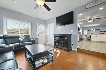 194 Oakdale Bohemia Road, Bohemia, NY 11716 - Photo 11