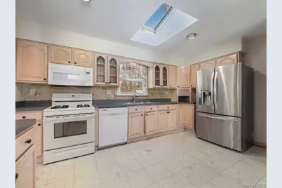 61 Rolling Ridge Road, New City, NY 10956 - Photo 13