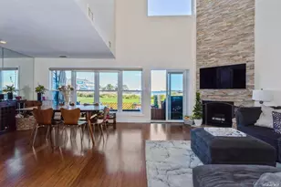 100 Baker Ct, Island Park, NY 11558 - Photo 11