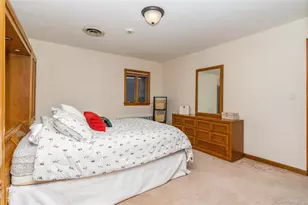 51 Edgewood Dr, New Hyde Park, NY 11040 - Photo 11