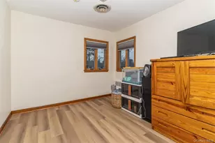 51 Edgewood Dr, New Hyde Park, NY 11040 - Photo 15