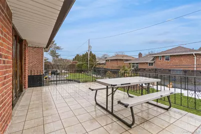 51 Edgewood Drive, New Hyde Park, NY 11040 - Photo 19