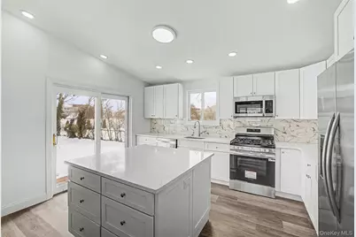 6 Maple Lane, Massapequa Park, NY 11762 - Photo 9